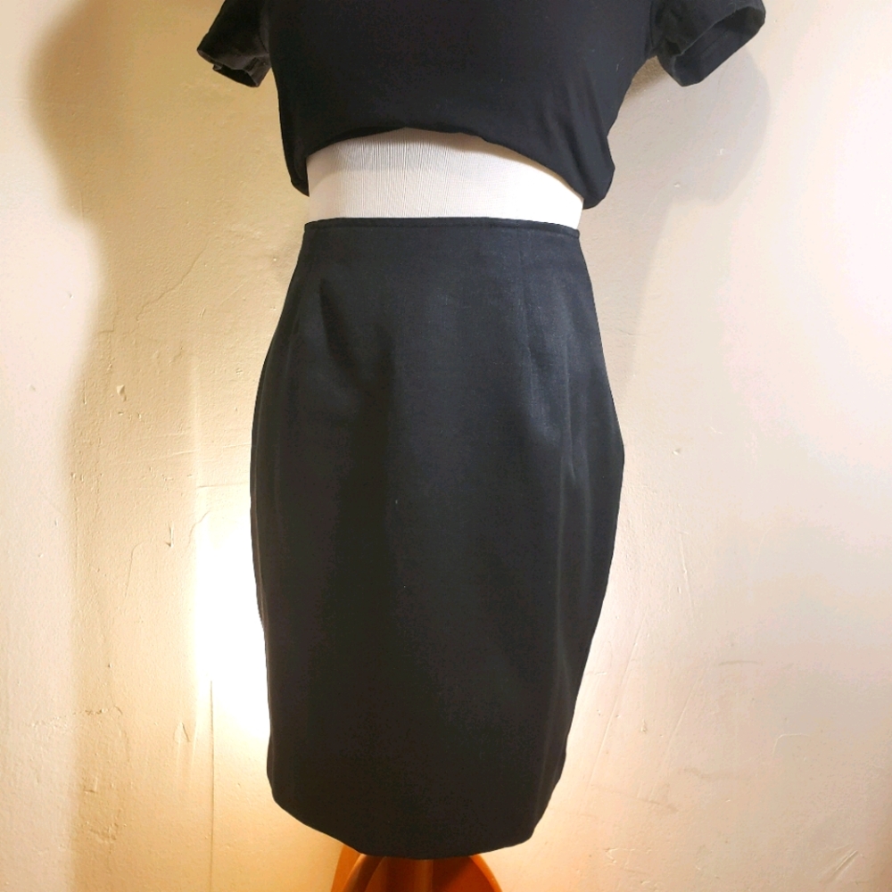 NYCC Black skirt